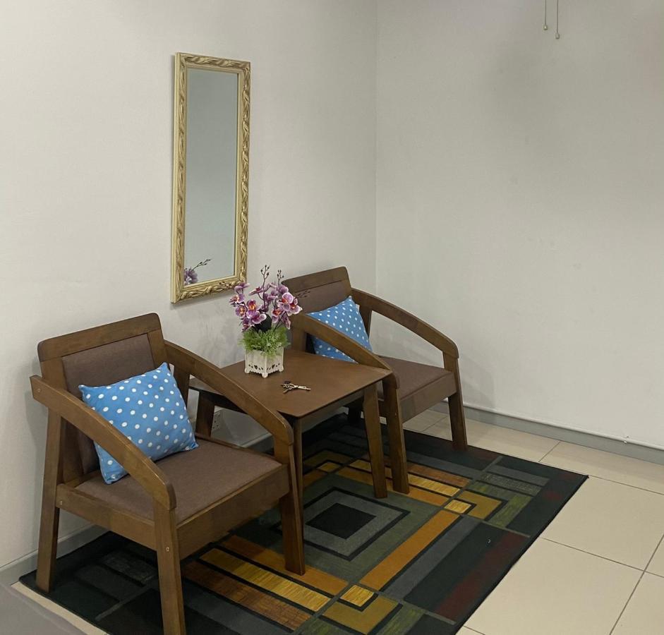 Klia Redza Homestay Kota Warisan Malay Only セパン エクステリア 写真