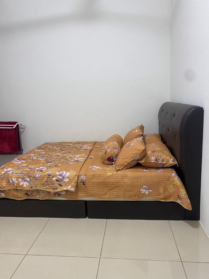 Klia Redza Homestay Kota Warisan Malay Only セパン エクステリア 写真